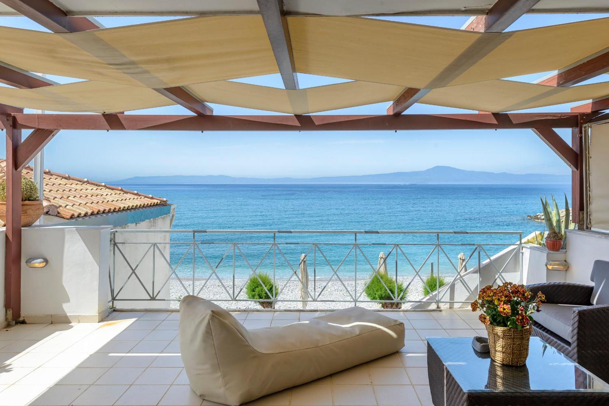 Апартаменты Agali 2 Superior Mezonet Front Of The Sea Акрогиали Экстерьер фото